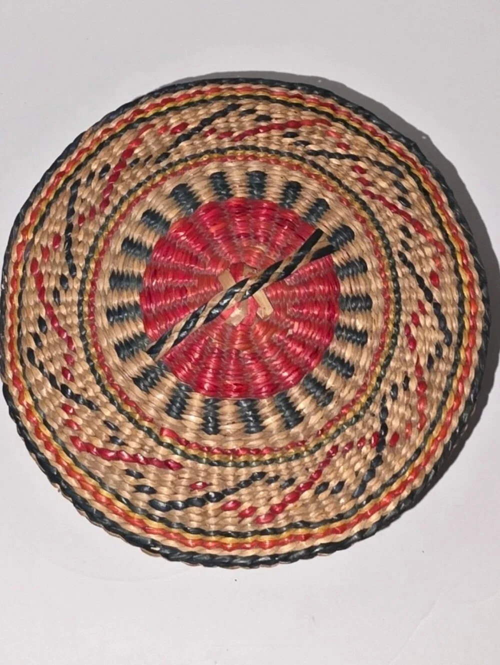 VTG Sweetgrass Woven Nesting Baskets w/Lid Round Natural Red Green Set Of 5 Read